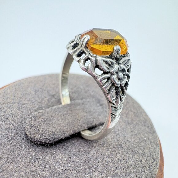 VTG Sterling Silver 925 Amber Prong Set Floral Design Statement Ring Size 7 - Picture 2 of 8